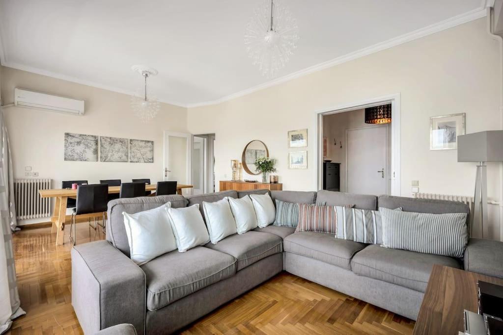 Bright Central Apartment With Splendid Sea View! Халкида Экстерьер фото